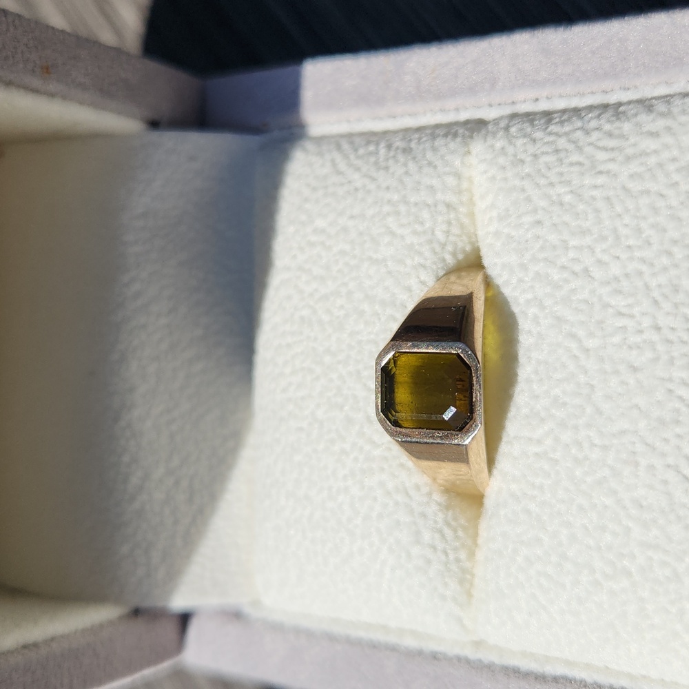 Signet Ring - Picture 7 of 7